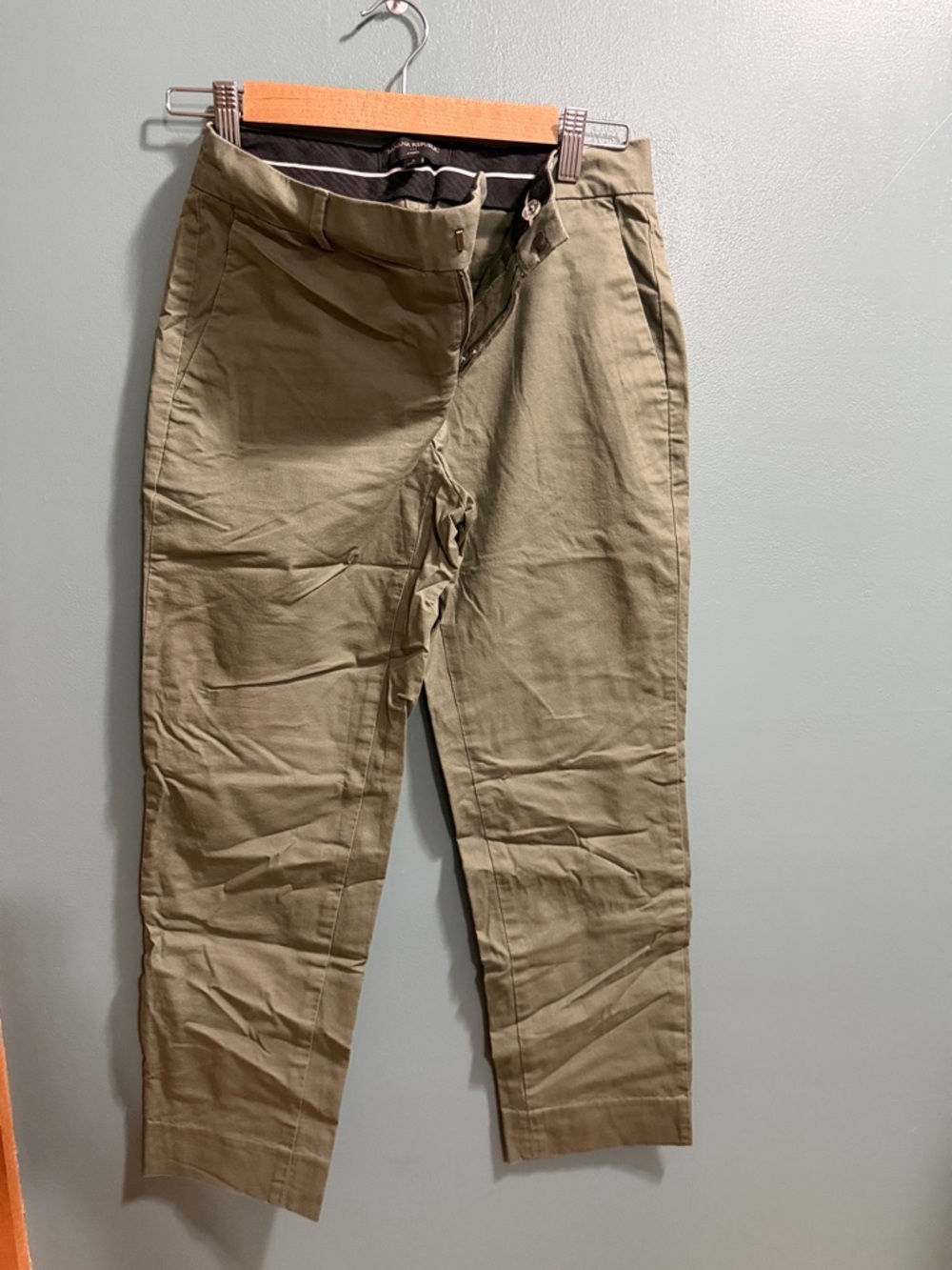 Women’s banana republic Avery Olive Pants - Classic Straight Fit